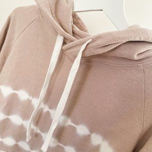Cropped Tie-Dye Hoodie